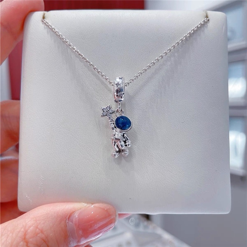 Pandora Kalung 925 Silver Cubic Zirconia Liontin Astronot Aksen Berlian Untuk Wanita