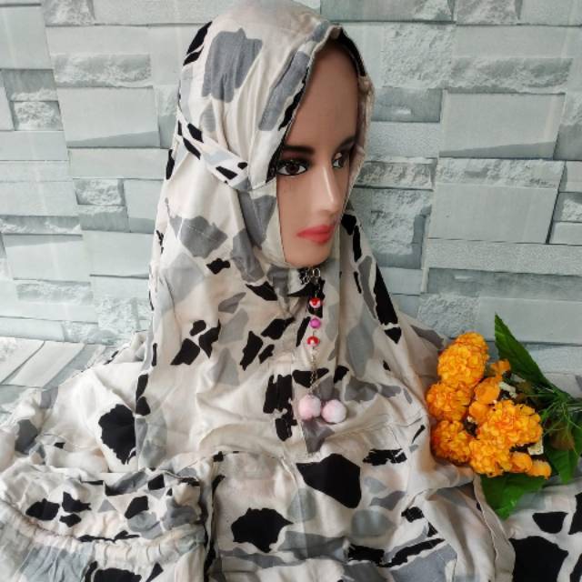 Bismillah,mukena HDR motif 160k