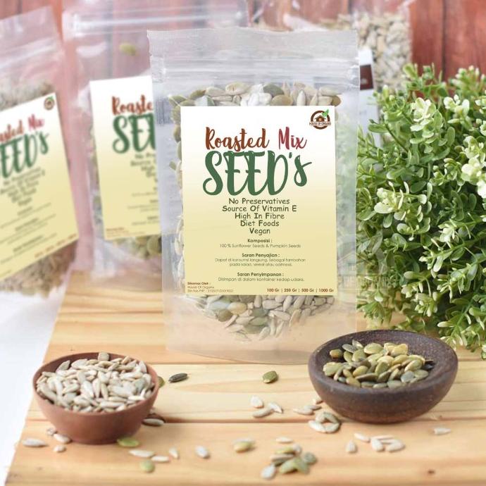 

Roasted MIx Sunflower Pumpkin Seeds ( Panggang ) - 500 Gr