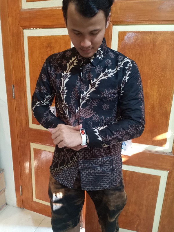 Batik Pria Slim Fit Premium Kemeja Baju Batik Pria Lengan Panjang Slimfit