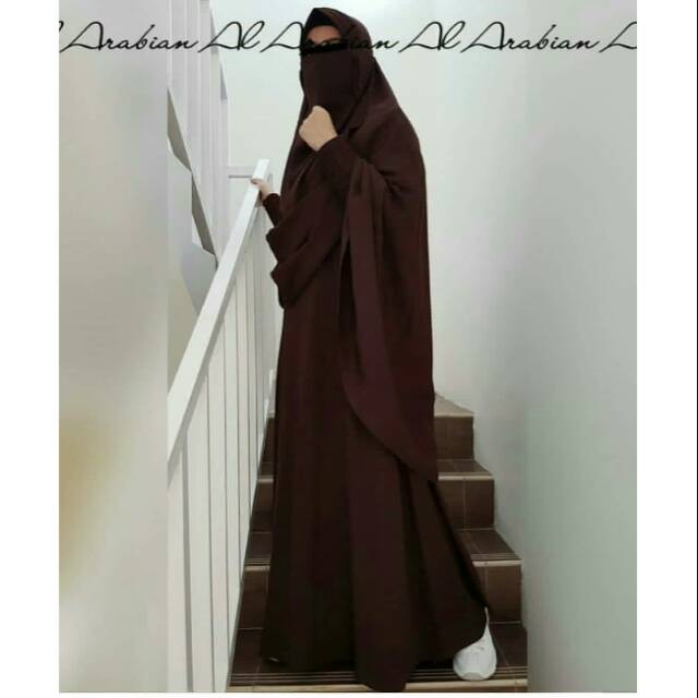 Gamis set al Arabian