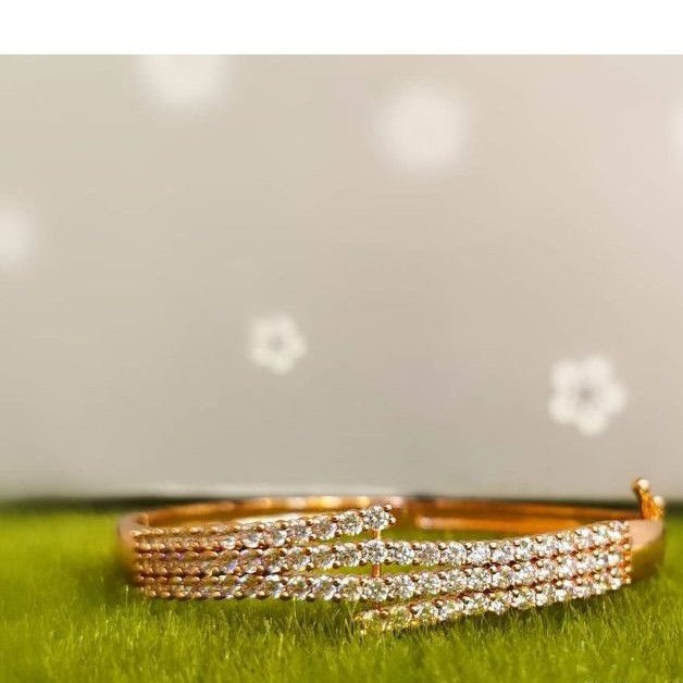 gelang tura replika berlian