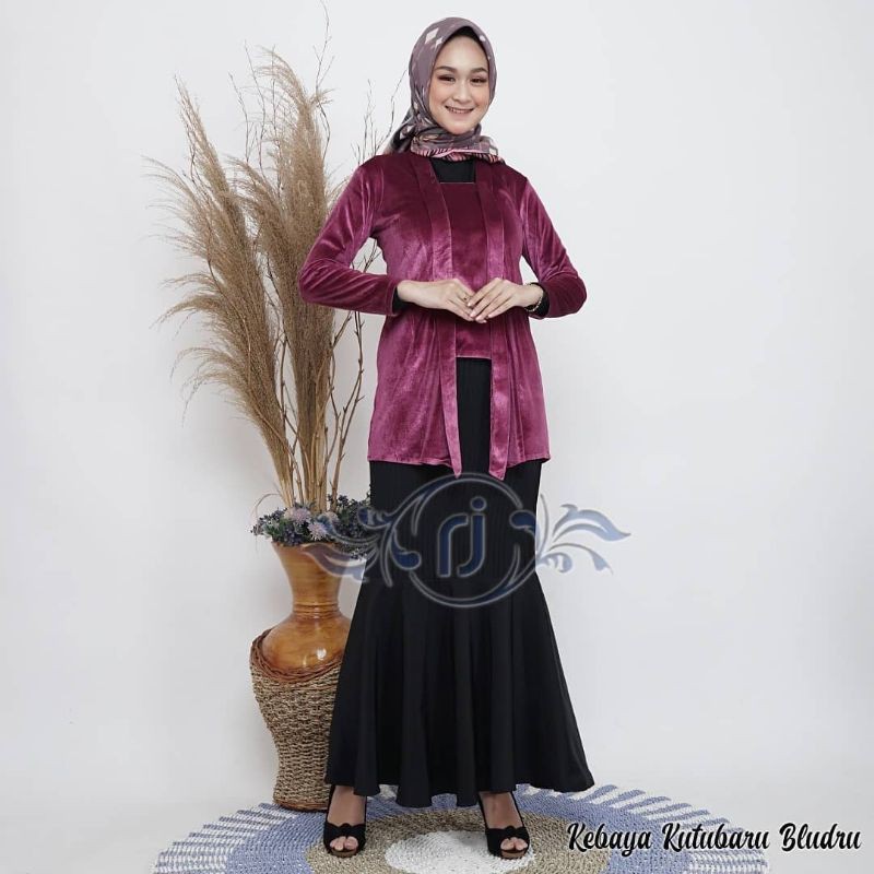 ATASAN KEBAYA KUTUBARU BLUDRU PREMIUM