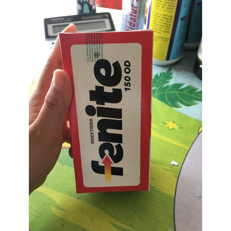 insektisida fenite ukuran 200 ml