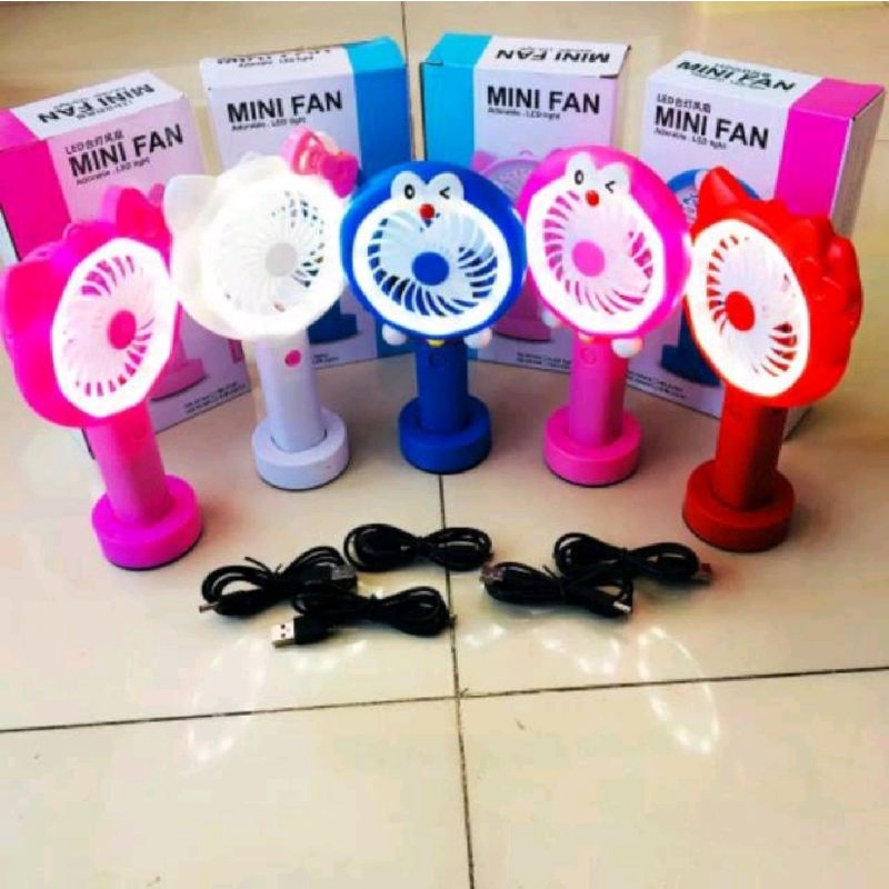 Kipas angin mini portable kipas mini led portable karakter kipas genggam (random)