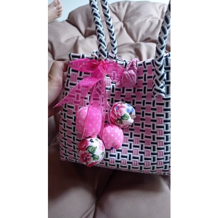 Gantungan Pom pom Tulip / Bag Charm Pom pom Tulip