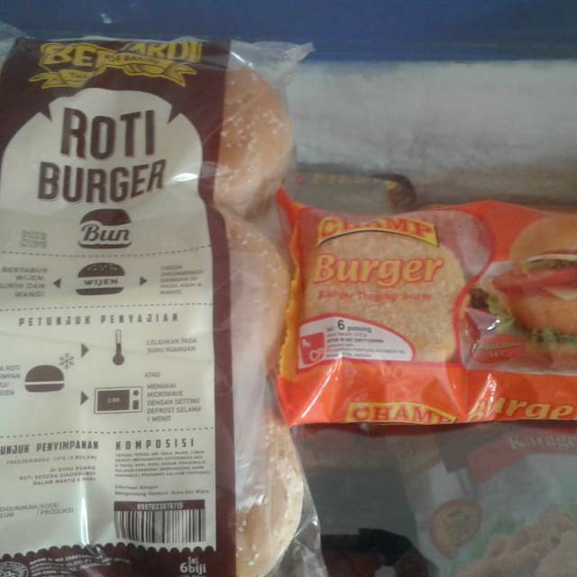 

Champ Daging Ayam Burger + Bernardi Roti Wijen isi 6 pcs