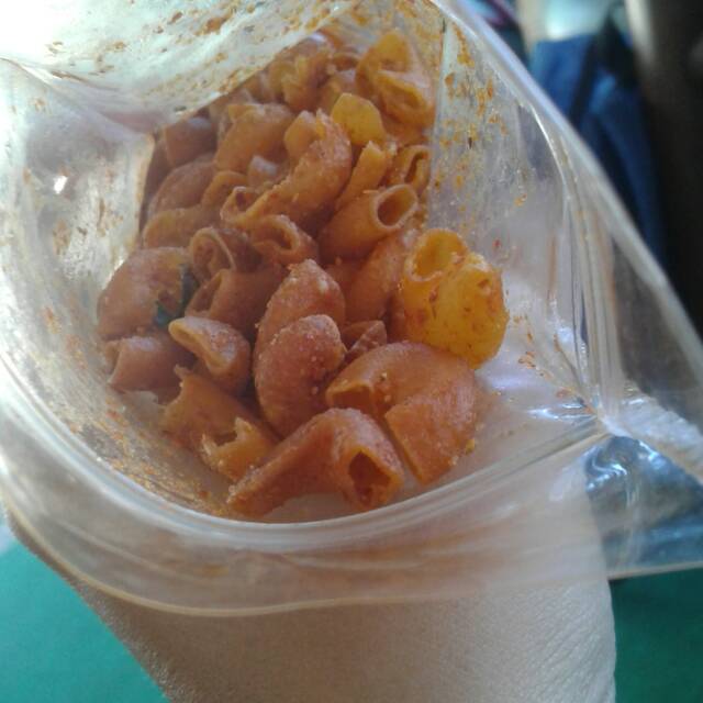 

Makaroni ekstrapedas rasa daun jeruk