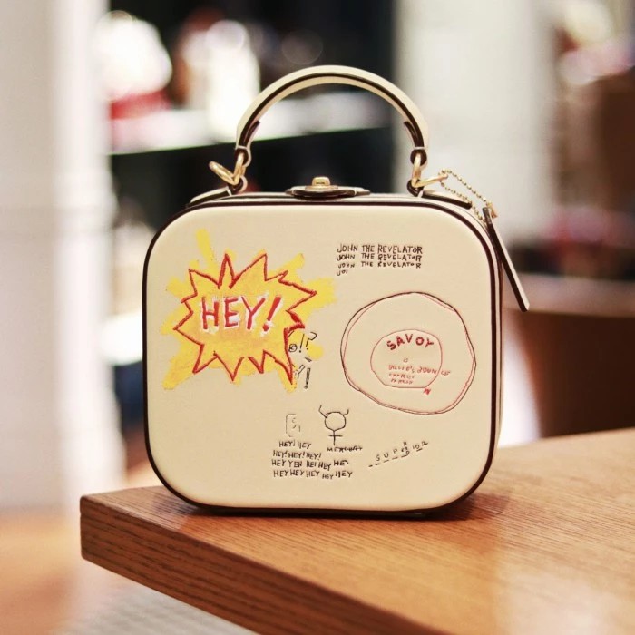 

Coach x Jean-Michel Basquiat Square Brass Ivory Bag - ORIGINAL 100%