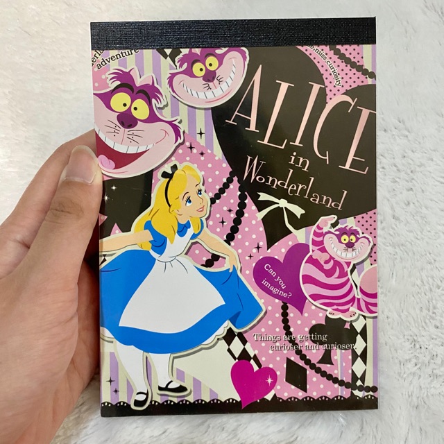 

Exclusive Alice in Wonderland Big Memo Pad