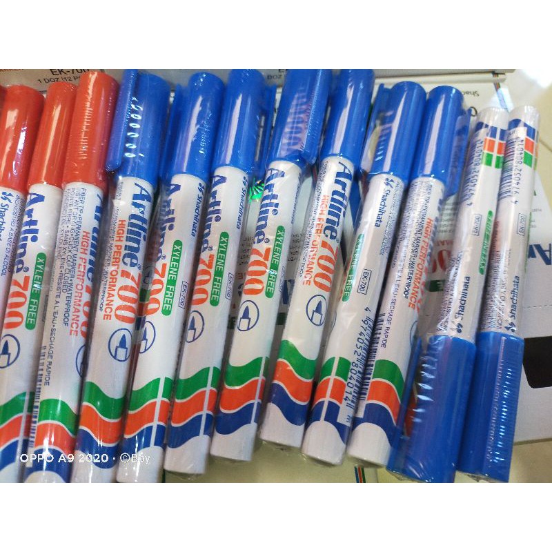 

spidol artline 700