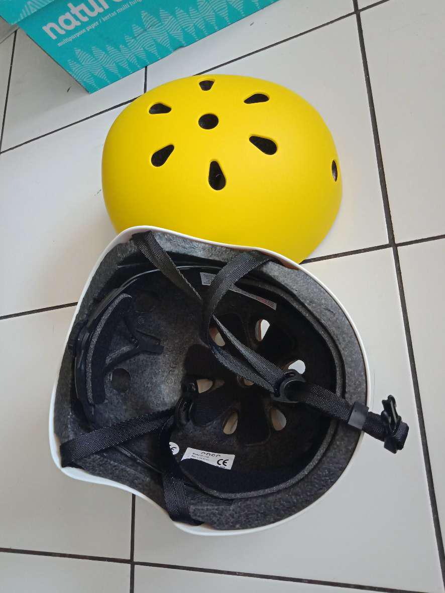  Helm  Sepeda  Batok  Merek PACIFIC  SP J126 Helm  Skating 