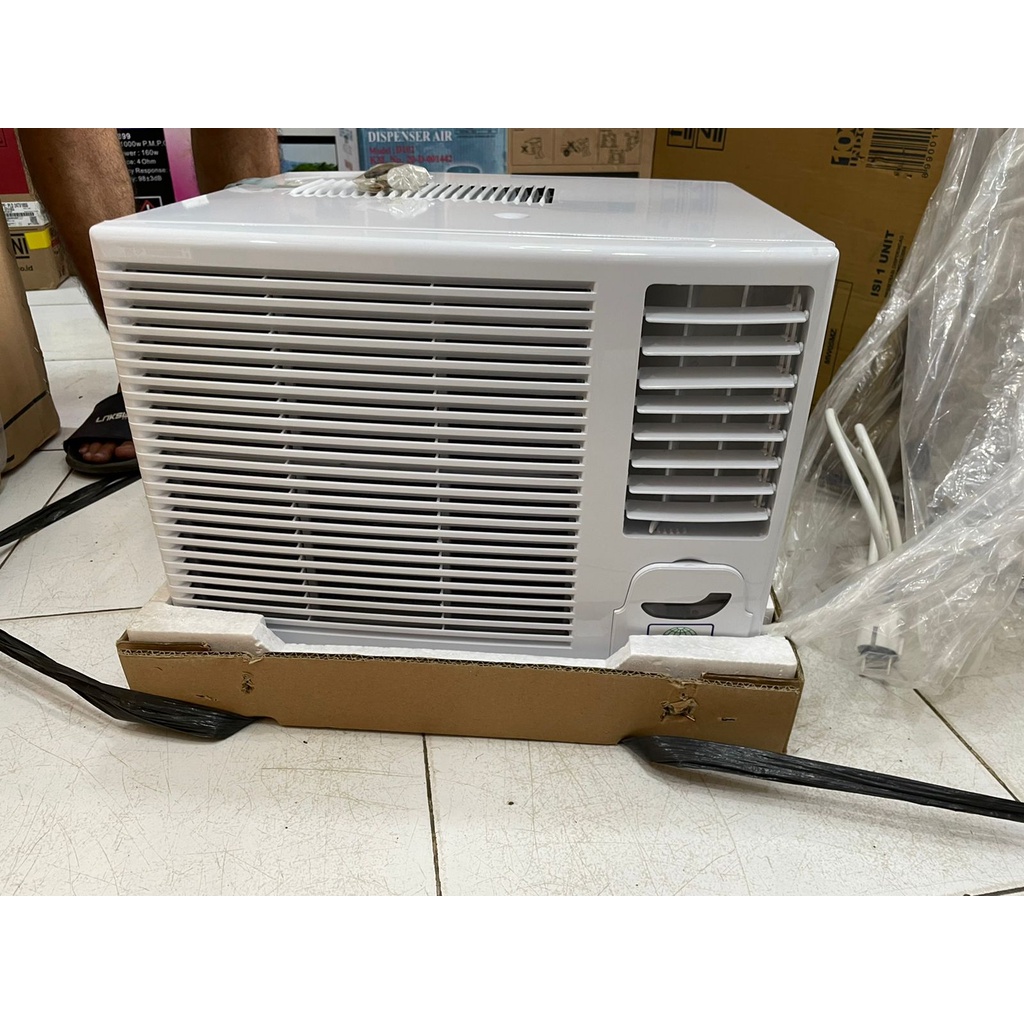 AC WINDOW / JENDELA UCHIDA 1/2PK MP-W5MZ LOW WATT