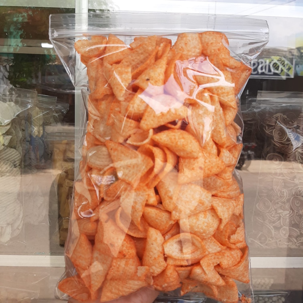 

chiki taro kerucut 250 gr