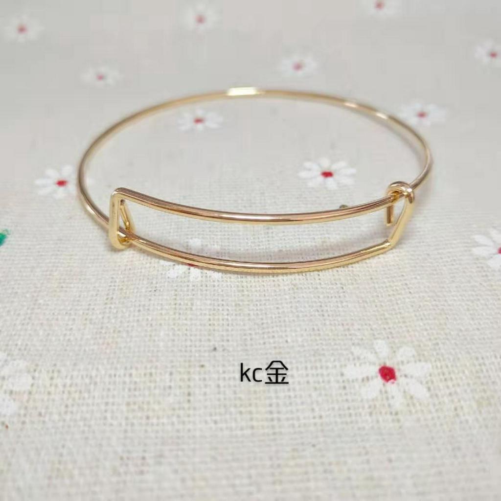 Gelang Titanium Gold 18K Koin Elisabet Ratu Fashion Style Premium