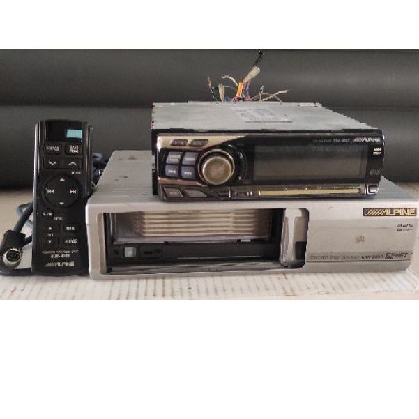 Alpine CDA-9853 + CHA-S624