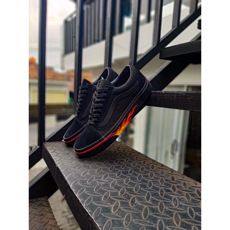 Vans Old Skool Flame Wall