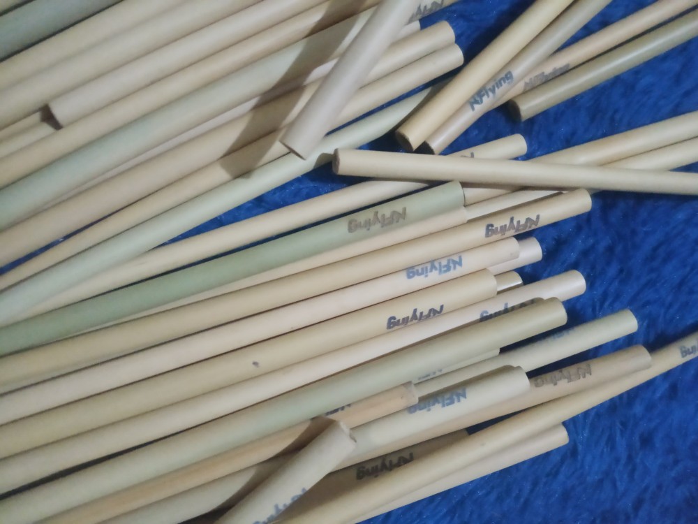 Sedotan Bambu Dengan Grafir