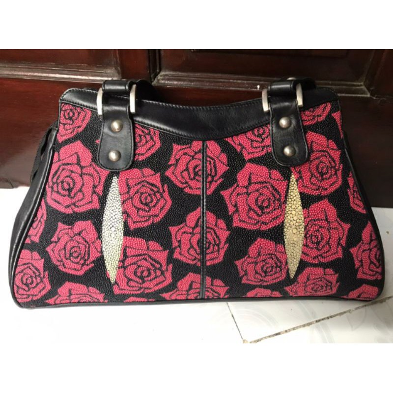 Tas Pari motif bunga