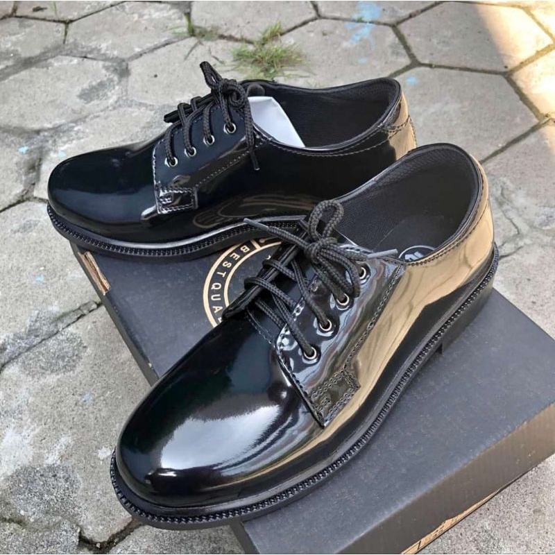 Sepatu PDH Pendek 01 TNI AD AL AU Sepatu Dinas Kerja PDH Pria Tali Satpam Security TNI Kantoran Sepatu Pdh Kulit Kilap Kilat Original - Sepatu Pantofel Pdh Sol Datar Tebal Resleting Tanpa Tali Hitam Kilap untuk Dinas Harian Pantofel Cowok Formal Kerja