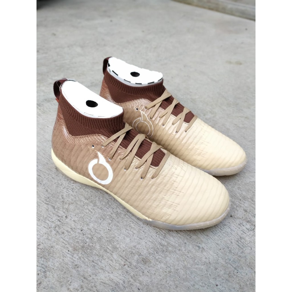 Sepatu Futsal Original Ortuseight Catalyst Mistique In Mercury Brown