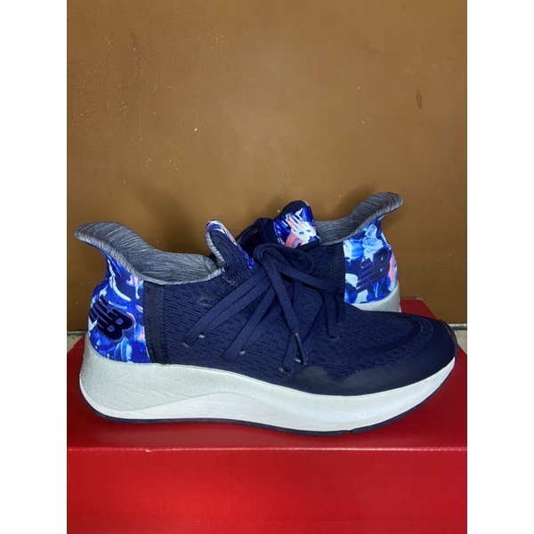 PRELOVED NEW BALANCE CYPHER RUN (NAVY FLORAL) TERMURAHHH