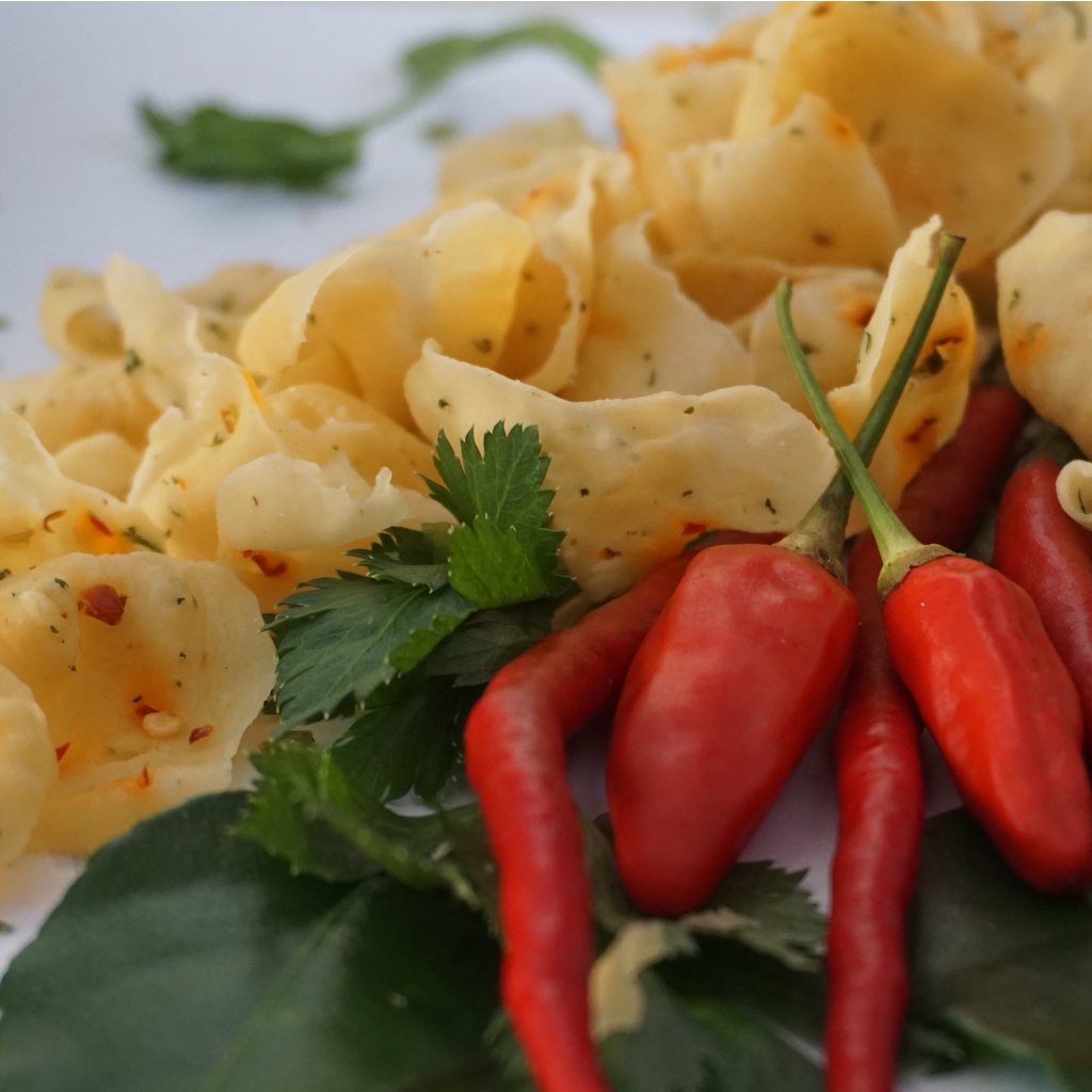 

Keripik Calung Seledri PEDAS 56 gr