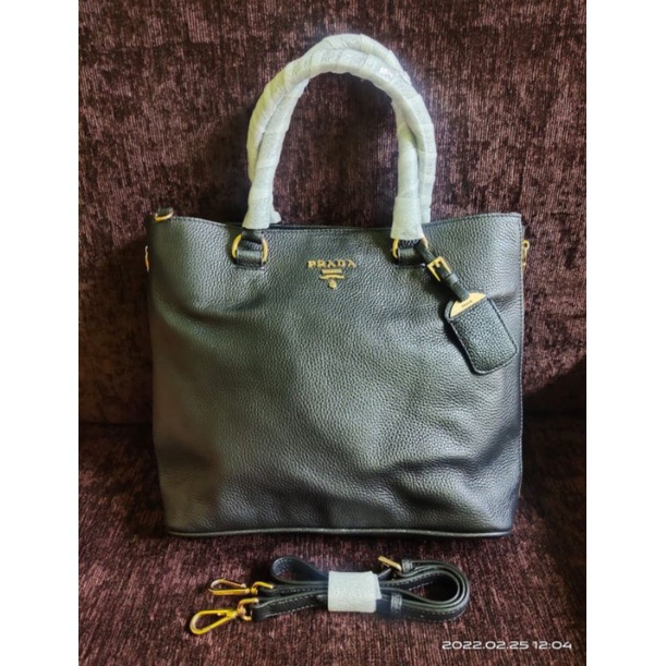 Tas Second Preloved Prada Kulit Asli