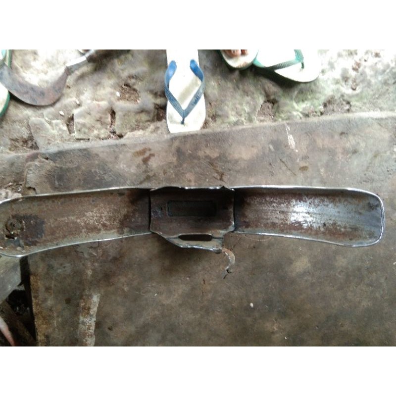 slebor depan honda gl100