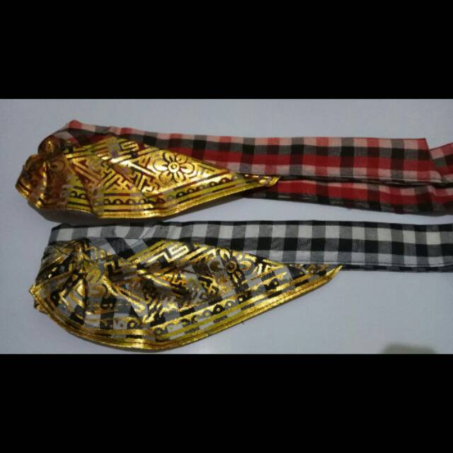 Udeng Bali Prada Bali Poleng Putih hitam merah lenatha Bali Souvenir