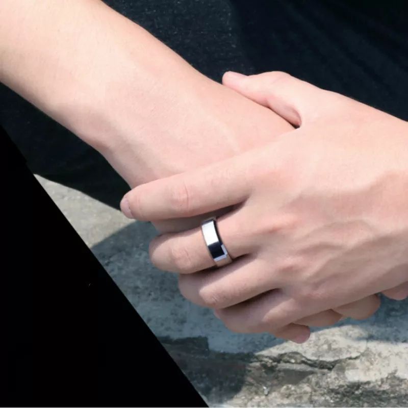 Cincin Polos Titanium Warna Emas Silver Hitam Pria Dan Wanita