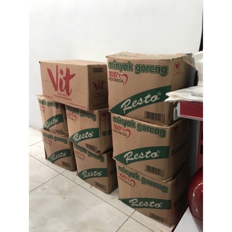 

Minyak Goreng Resto 360 ML 1 Dus isi 24 pcs