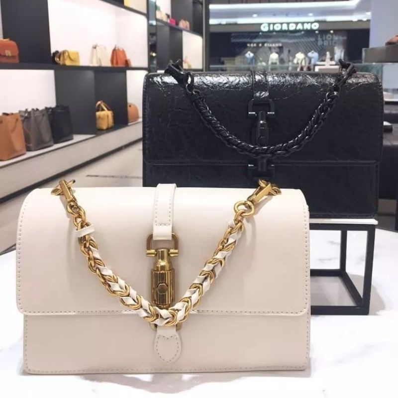 CK Single Chain Handle Shoulder Bag