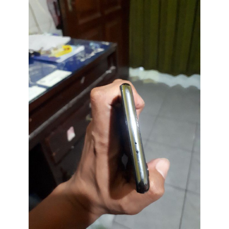 Mi 9 SE minus Ghost touch 6/64