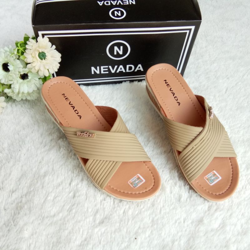 SANDAL WANITA  WEDGES  NVADA SILANG