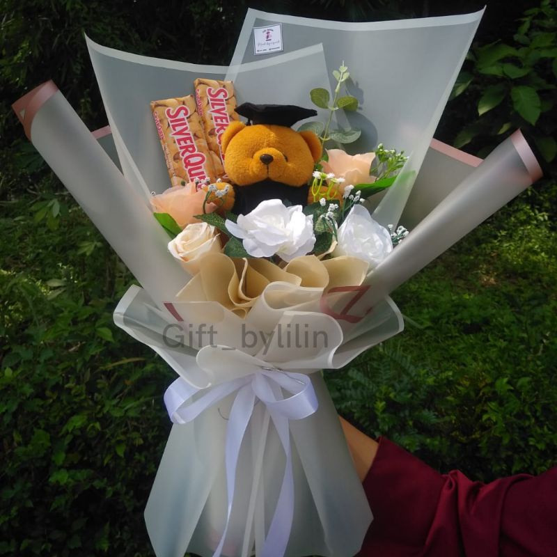 

Buket wisuda coklat Silverqueen