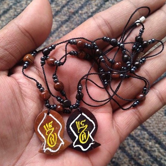 kalung kokka manik bandul terompah nabi