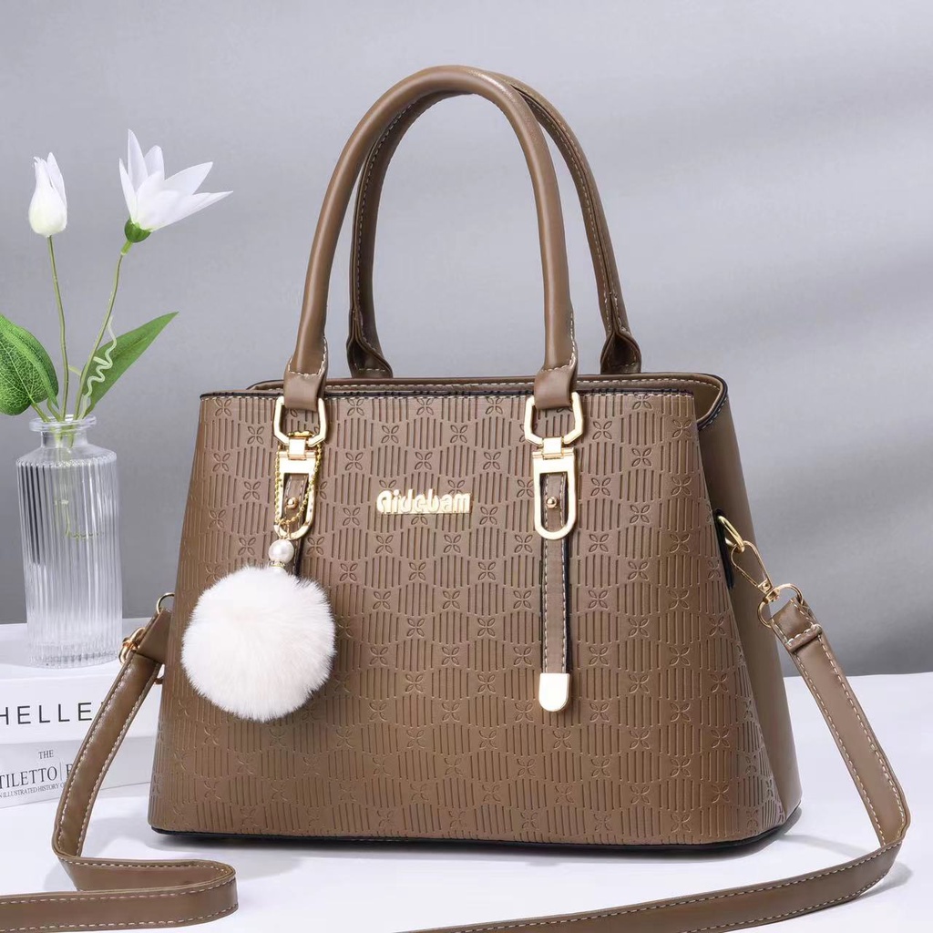 BQ 3494 RISCE TAS HAND BAG IMPORT WANITA CEWEK PEREMPUAN JAKARTA BATAM GANTUNGAN POM POM