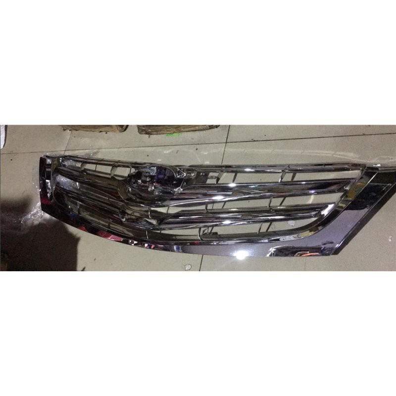 Grill Innova 2008 chrome
