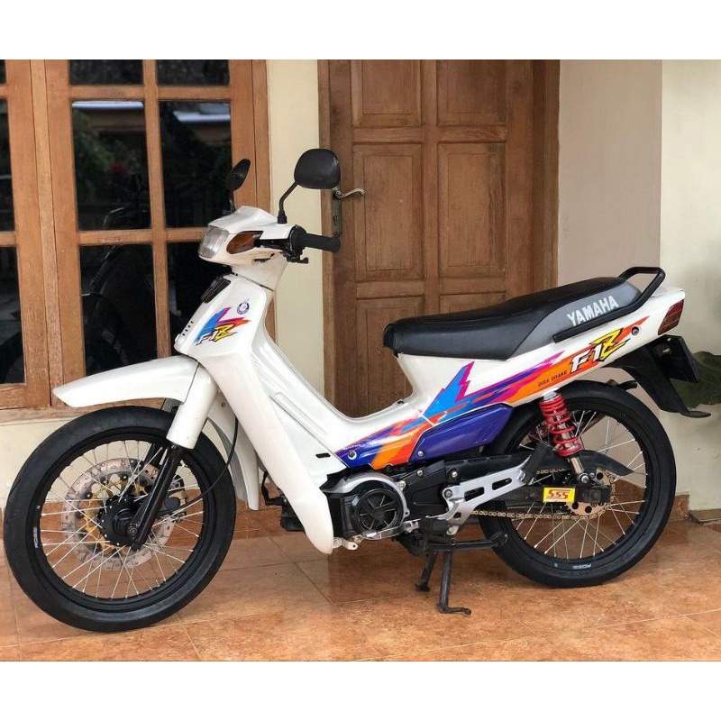 STRIPING LIS STICKER YAMAHA F1Z ALBINO PUTIH LIS ORANGE STIKER FIZ ALBINO