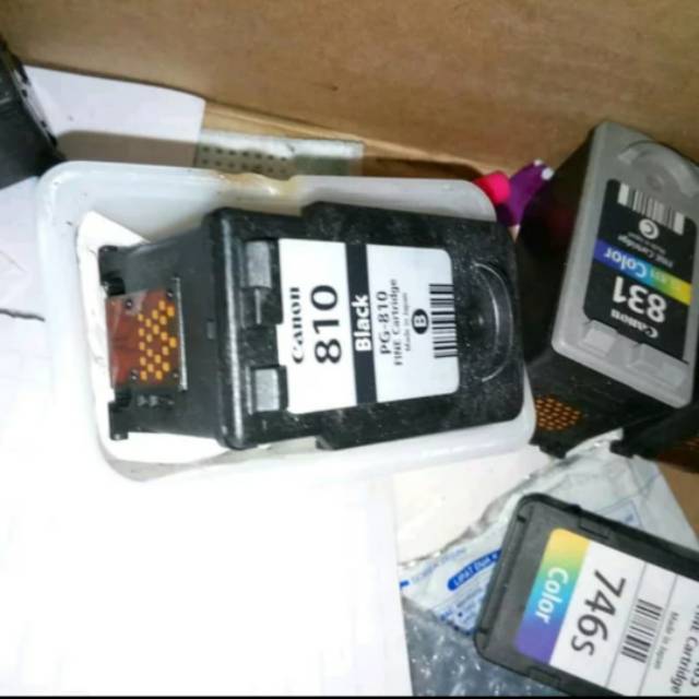 Cartridge Canon 810 Hitam