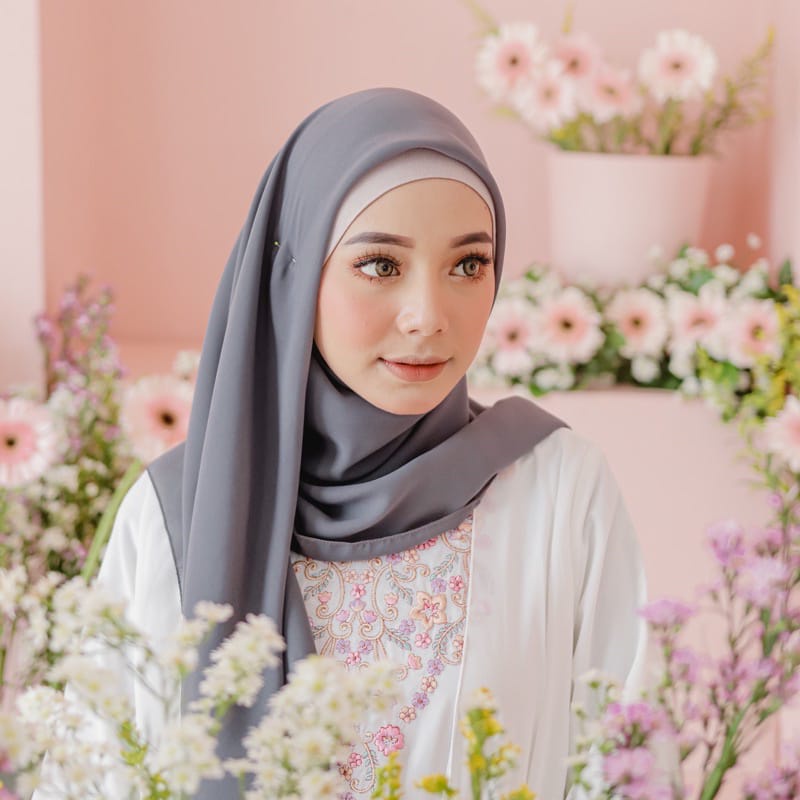 HIJAB BELLA SQUARE PREMIUM / POLLYCOTTON PREMIUM / KERUDUNG SEGIEMPAT / HIJAB NYAMAN / HIJAB BELLA SEGI EMPAT / KERUDUNG BELLA SQUARE / HIJAB SEGIEMPAT