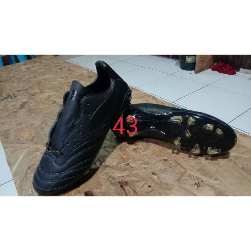 Sepatu Mizuno sepak bola Original import Made In Vietnam bahan kulit ready size 38-43 bisa COD pemba
