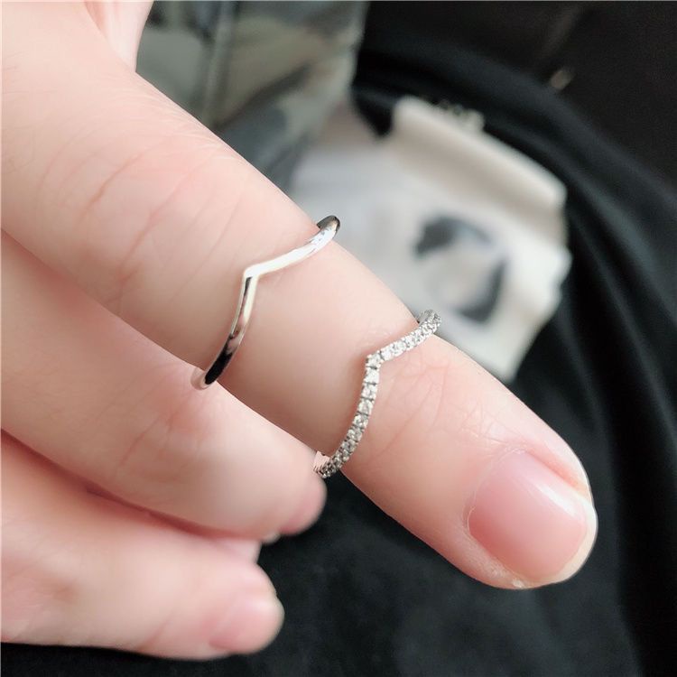 Pandora Cincin 925 Silver Bentuk V Aksen Berlian Cubic Zirconia Gaya Klasik Untuk Pernikahan