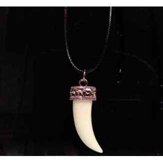 Kalung Vintage Pria Wanita Liontin Gading Macan