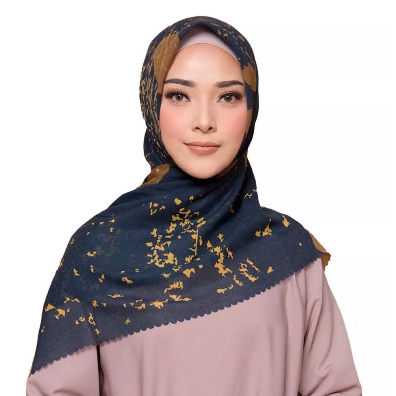 ZM Zaskia Mecca Paola Navy Hijab Segiempat