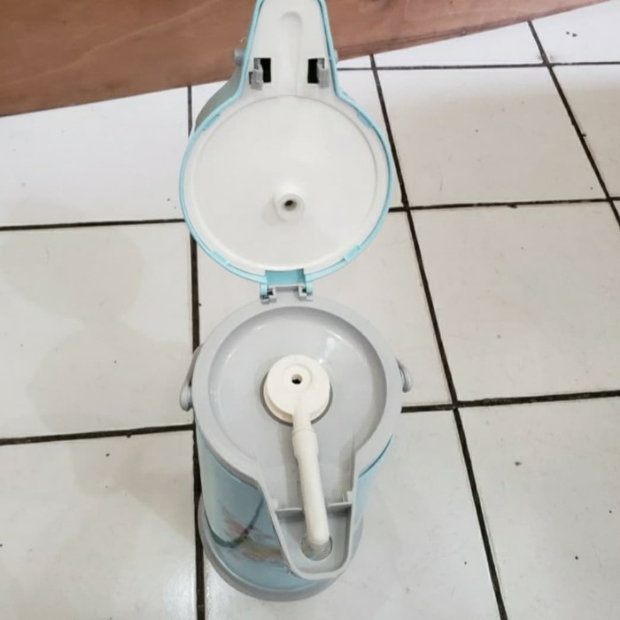 Sunflask Thermos Air Panas 2.5 Liter , Termos pencet Plastik,