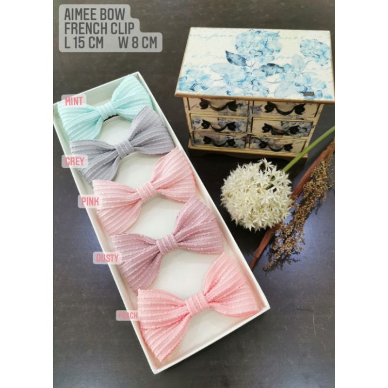 Aimee Ribbon