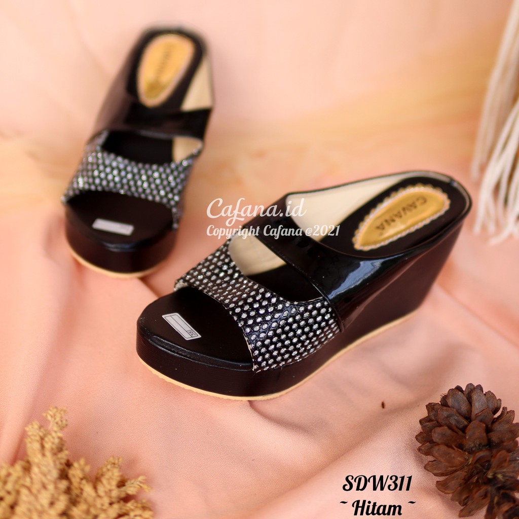 Wedges Wanita Adela SDW311