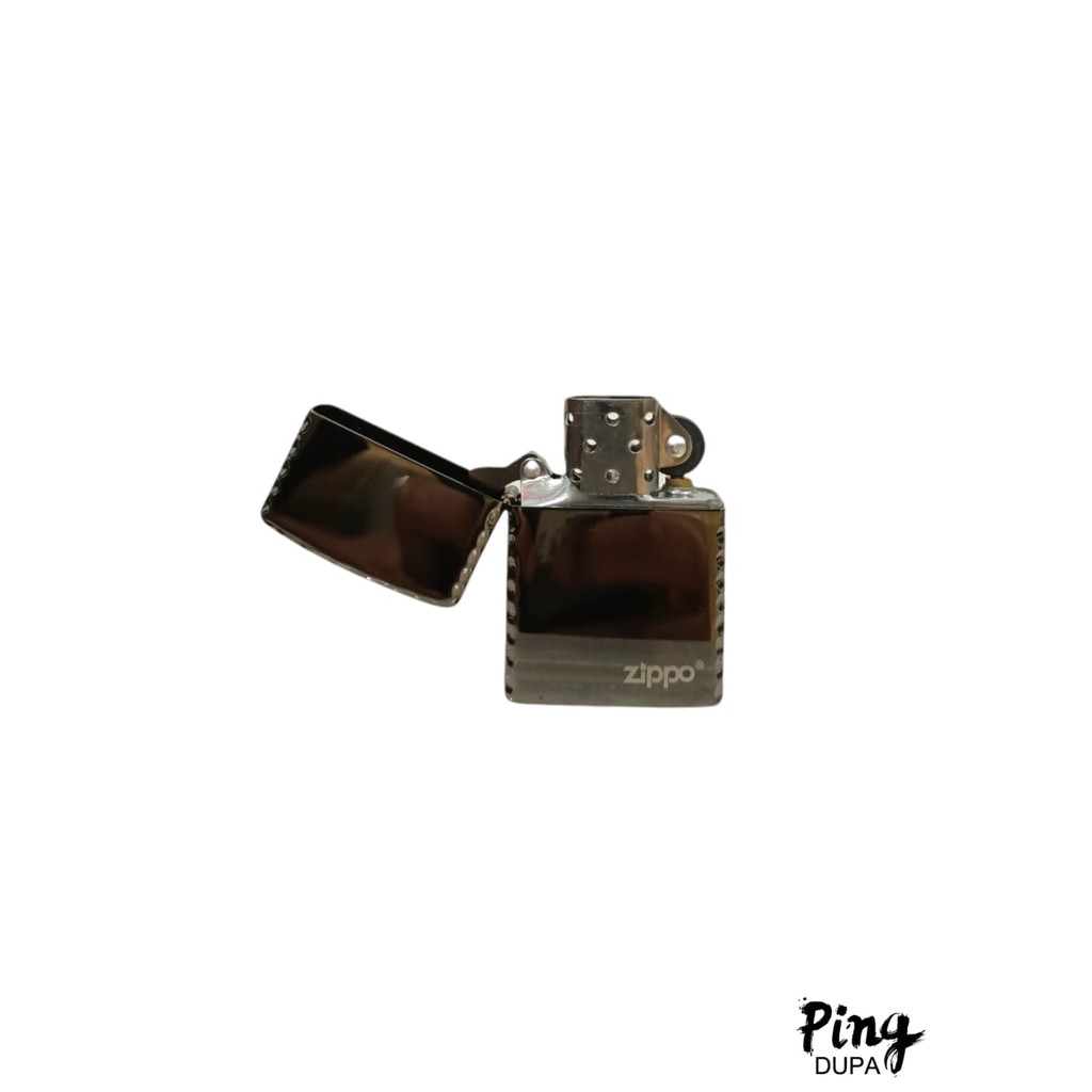 Korek Zippo Model Bergerigi dengan Zippo Signature